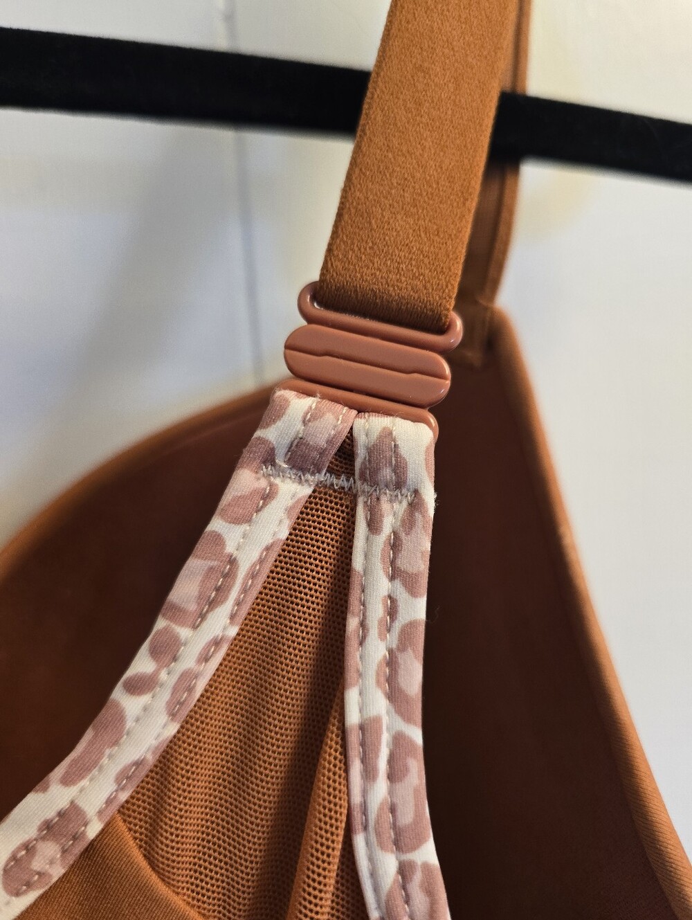Bare Necessities 34G T-Shirt Bra Terracotta Leopard Trim Convertible Straps - Picture 5 of 5